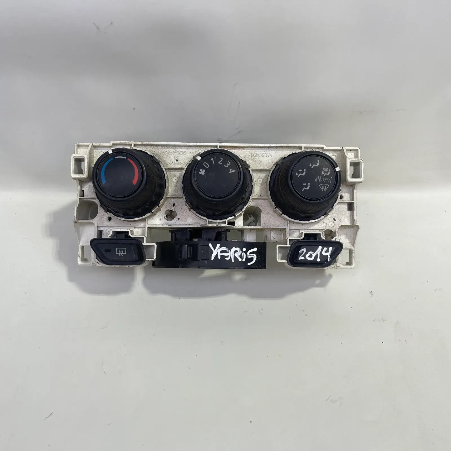 PANEL CALEFACCION Toyota Yaris 2014 - 1.5
