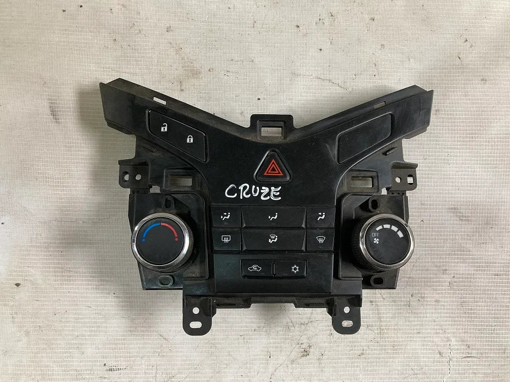 PANEL CALEFACCION Chevrolet Cruze 2011