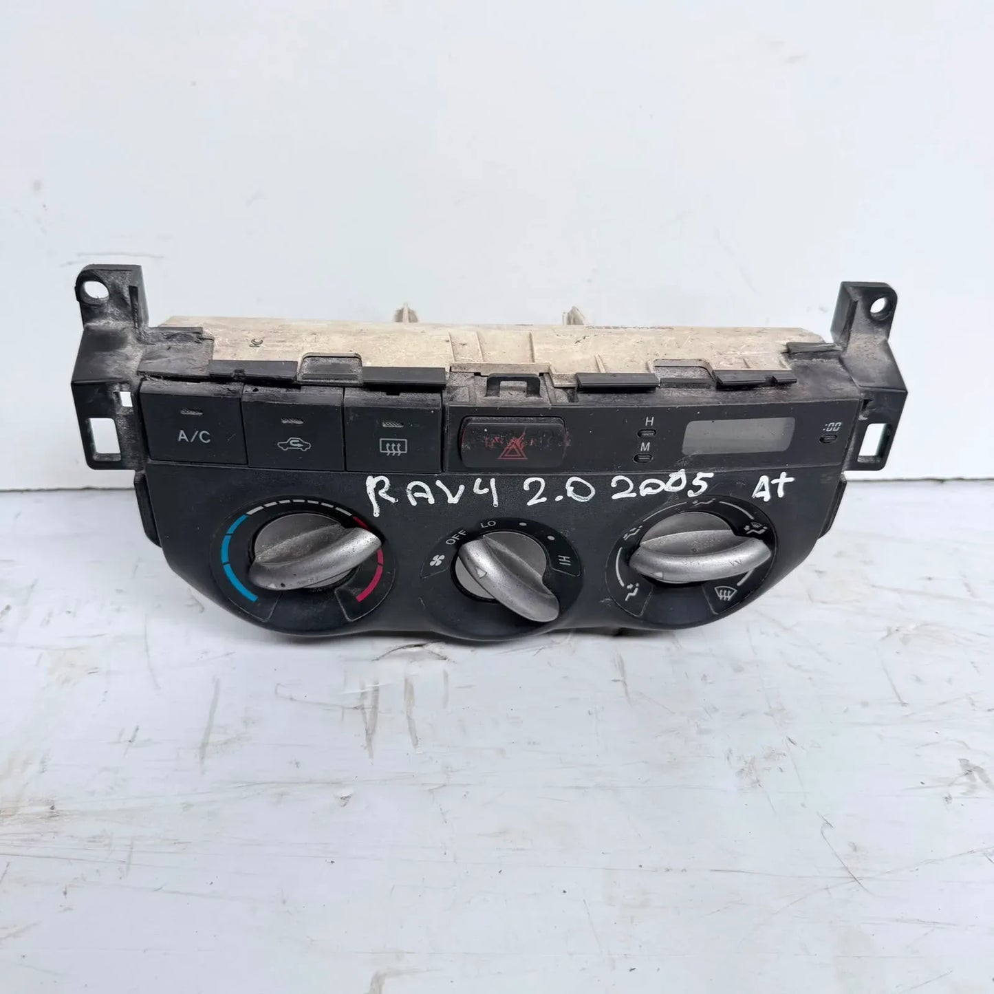 PANEL CALEFACCION Toyota Rav4 2005