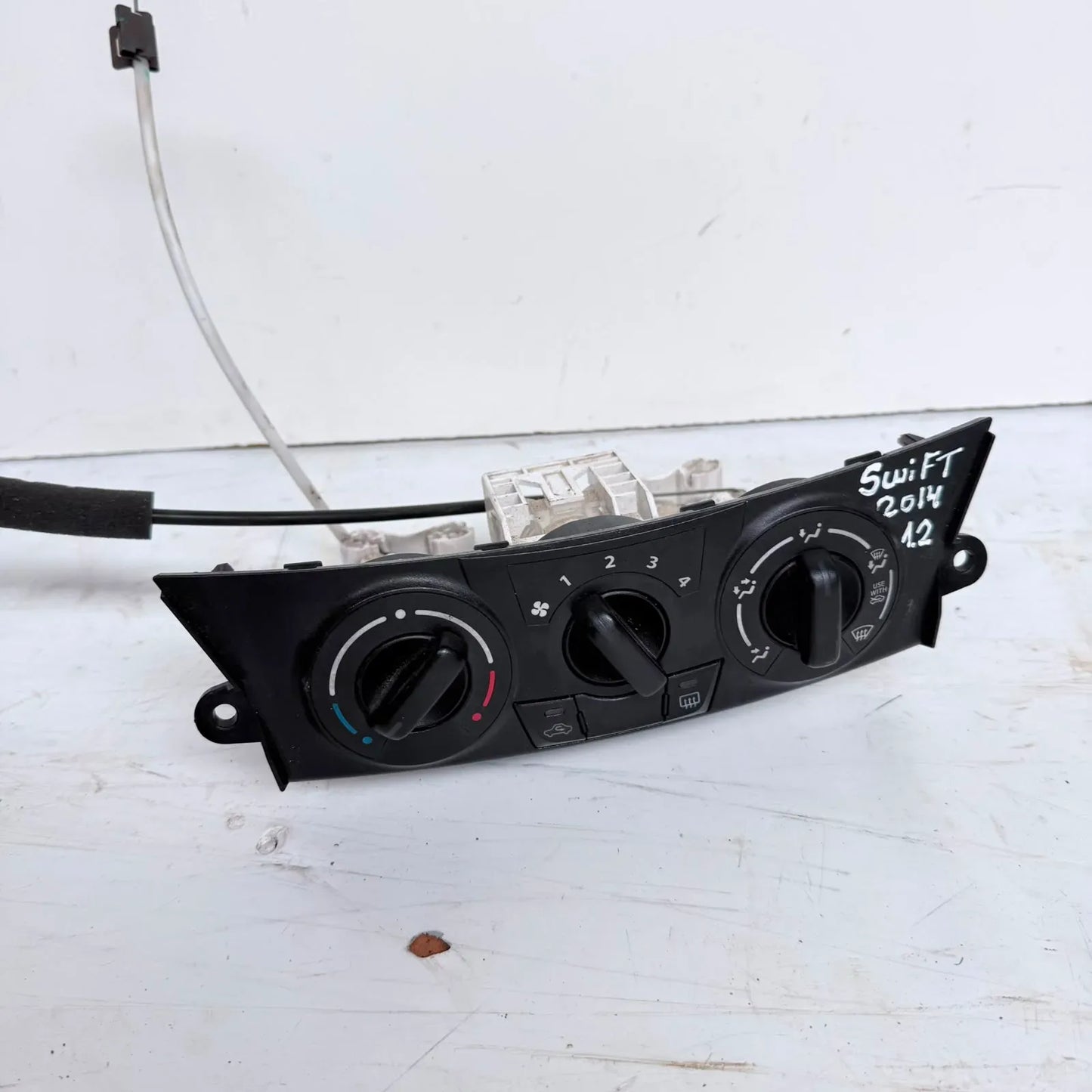 PANEL CALEFACCION Suzuki Swift 2014 - 1.2