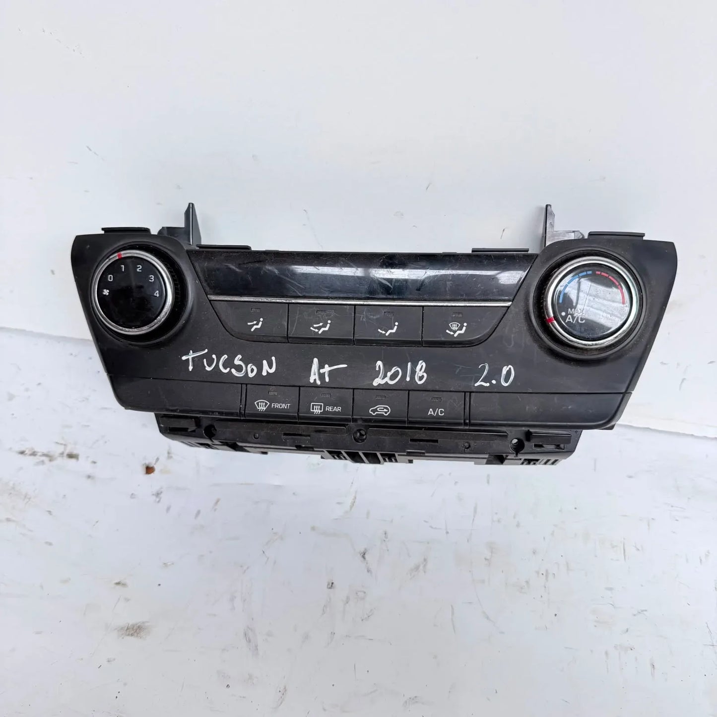 PANEL CALEFACCION Hyundai Tucson 2018