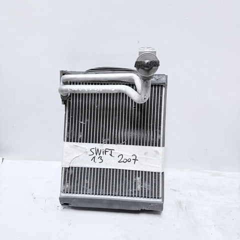 EVAPORADOR Suzuki Swift 2007 - 1.3 4x2 Bencina Mecánico