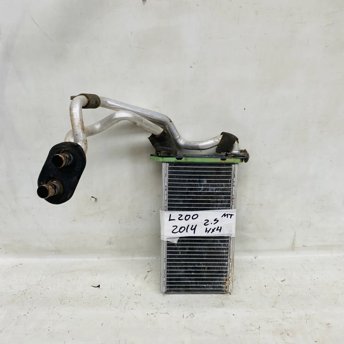 RADIADOR CALEFACCION Mitsubishi L200 2014 - 2.5 4x4 Diesel Mecánico