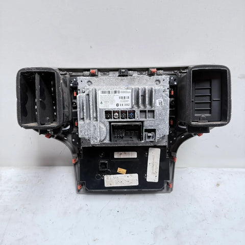 Radio Jeep Cherokee 2014 - 3.6 4x2 Bencina Mecánico