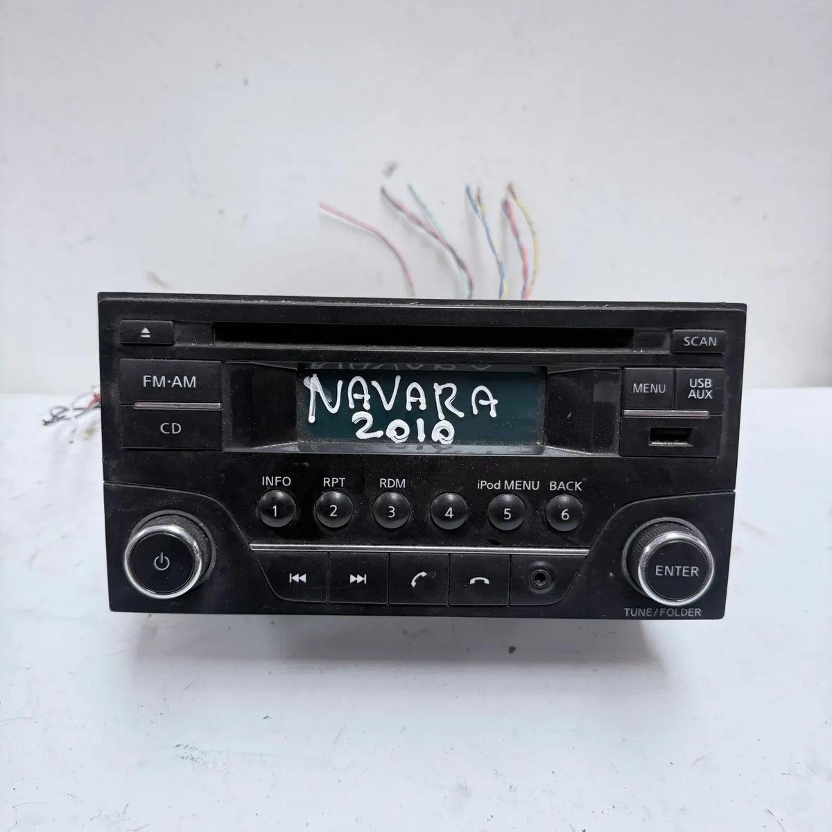 Radio Nissan Navara 2010 - 4x2 Bencina Mecánico