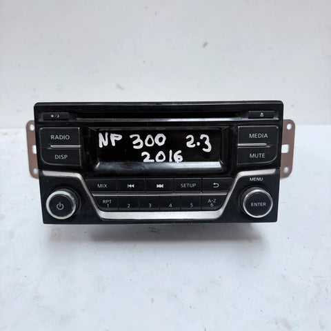 Radio Nissan NP 300 2016 - 2.3 4x2 Bencina Mecánico