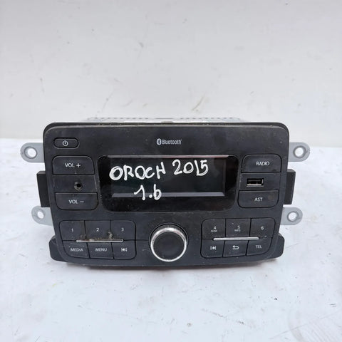 Radio Renault OROCH 2015 - 1.6 4x2 Bencina Mecánico