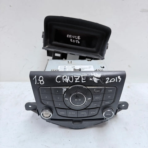 Radio Chevrolet Cruze 2013 - 1.8 4x2 Bencina Mecánico