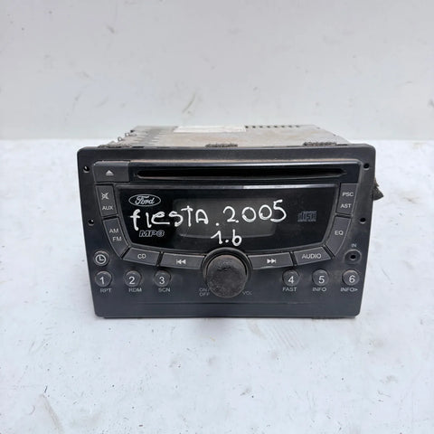Radio Ford Fiesta 2005 - 1.6 4x2 Bencina Mecánico
