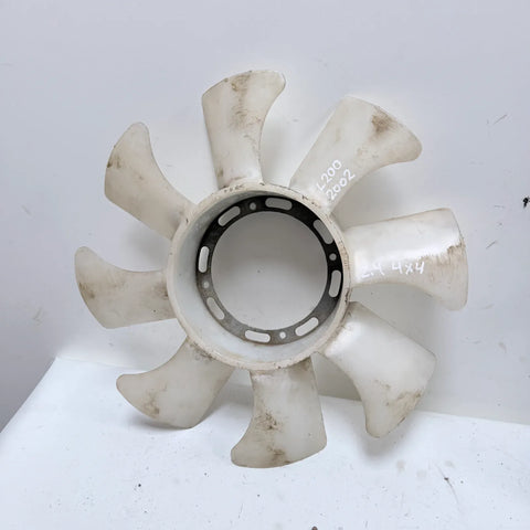ASPA Mitsubishi L200 2002 - 2.4 4x4 Bencina Mecánico