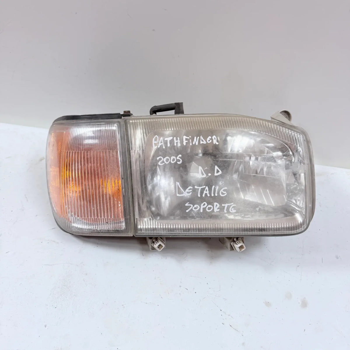 Optico Derecho Nissan Pathfinder 2005 - 4x2 Bencina Mecánico