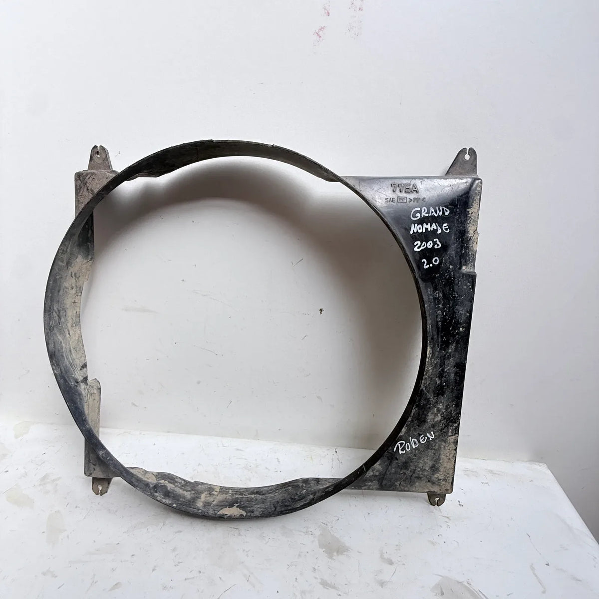 CAMPANA RADIADOR Suzuki Nomade 2003 - 2.0 4x2 Bencina Mecánico