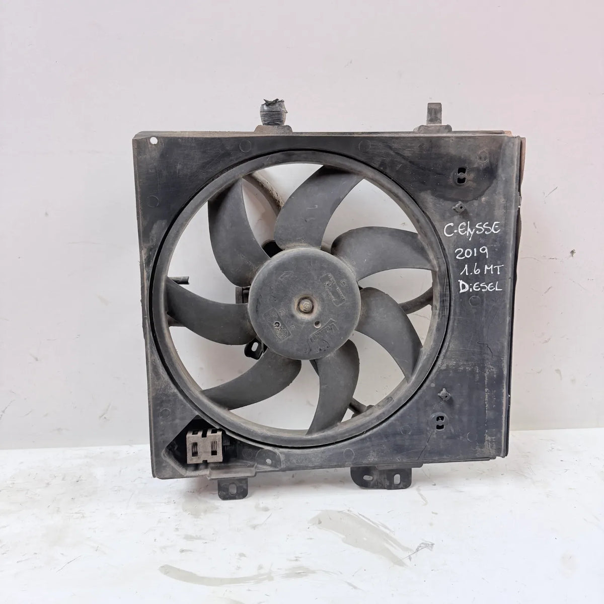 ELECTROVENTILADOR Citroen C-ELYSÉE 2019 - 1.6 4x2 Diesel Mecánico