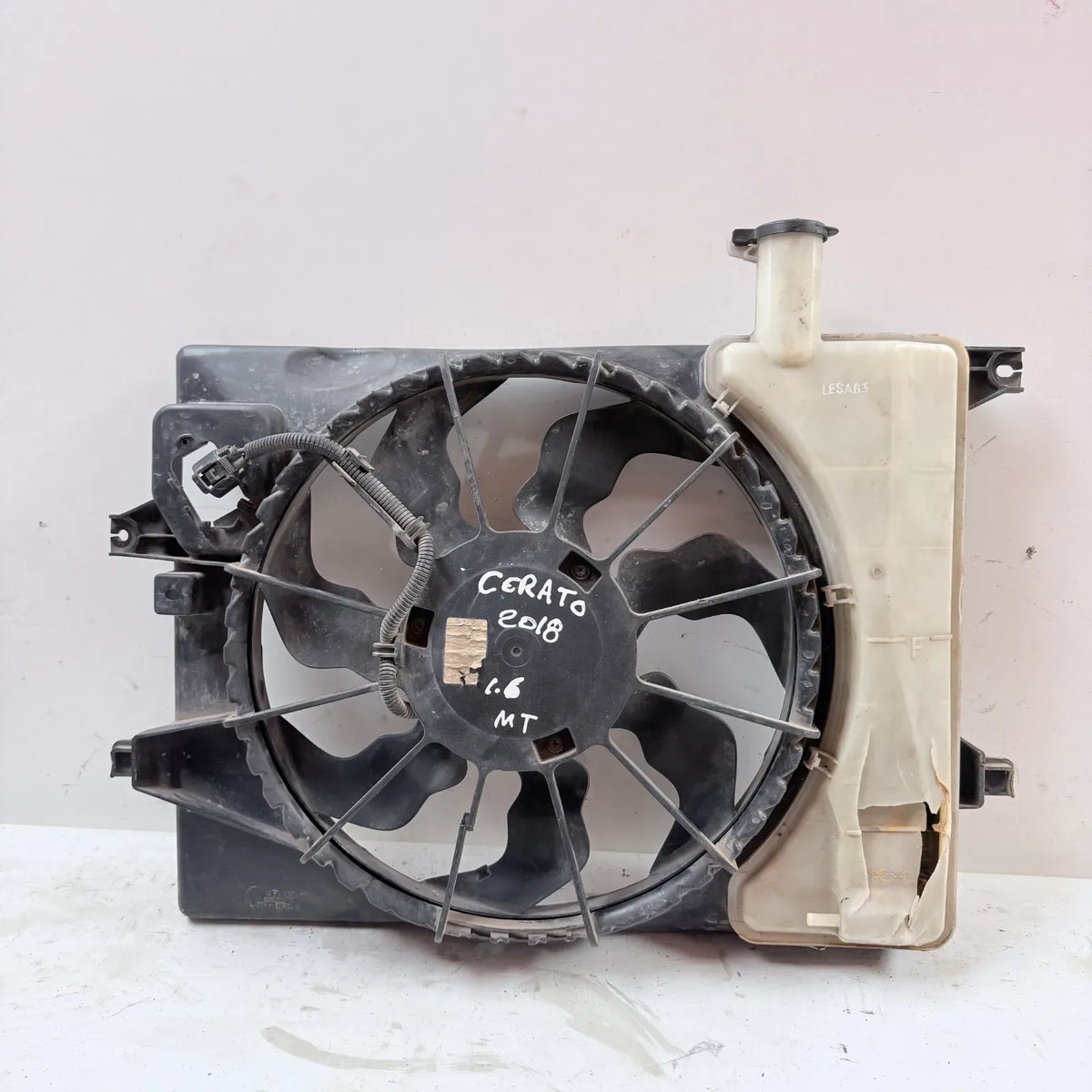 ELECTROVENTILADOR Kia Cerato 2018 - 1.6 4x2 Bencina Mecánico