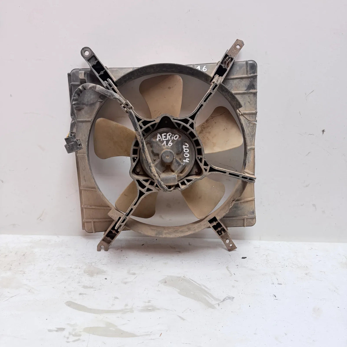 ELECTROVENTILADOR Suzuki Aerio  2004 - 1.6 4x2 Bencina Mecánico