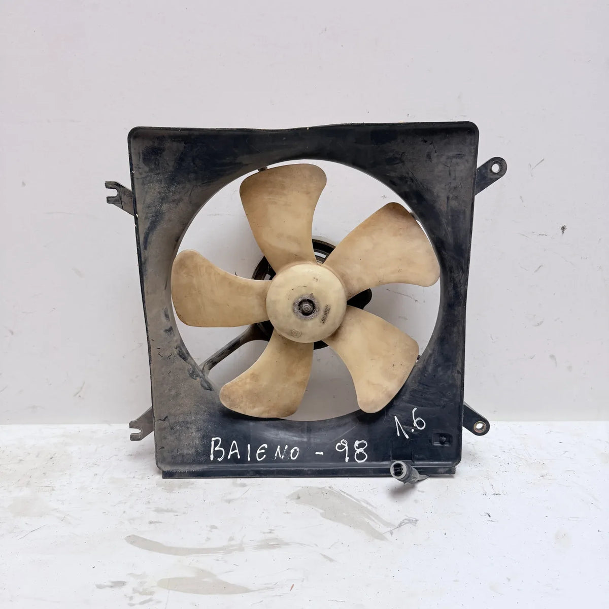 ELECTROVENTILADOR Suzuki Baleno 1998 - 1.6 4x2 Bencina Mecánico