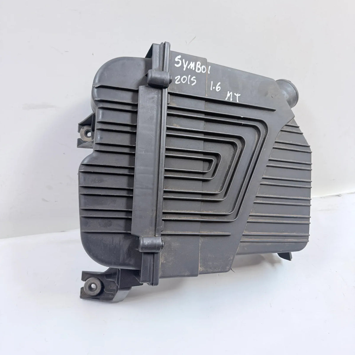 PORTAFILTRO DE AIRE Renault Symbol 2015 - 1.6 4x2 Bencina Mecánico