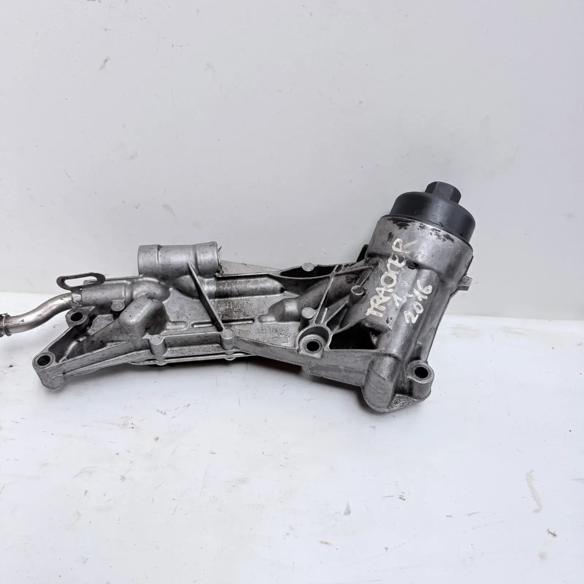 PORTAFILTRO DE ACEITE Chevrolet Tracker 2016 - 4x2 Bencina Mecánico