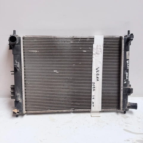 RADIADOR Hyundai Verna 2022 - 1.4 4x2 Bencina Mecánico