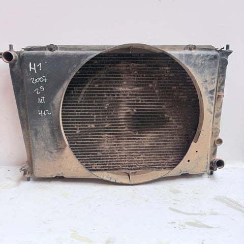 RADIADOR Hyundai H1 2007 - 2.5 4x2 Diesel Mecánico