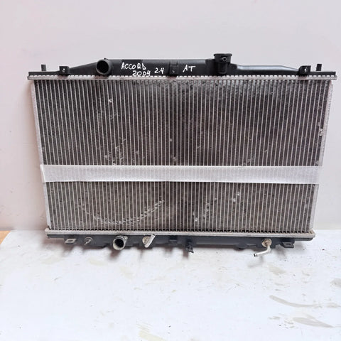 RADIADOR Honda Accord 2004 - 2.4 4x2 Bencina Automático