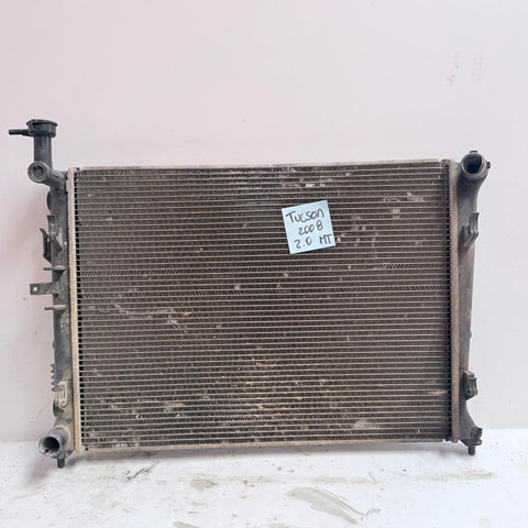 RADIADOR Hyundai Tucson 2008 - 2.0 4x2 Bencina Mecánico