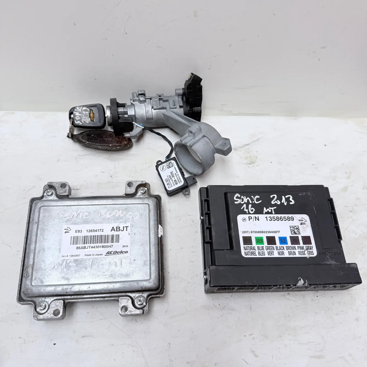 KIT ENCENDIDO Chevrolet Sonic 2013 - 1.6 4x2 Bencina Mecánico