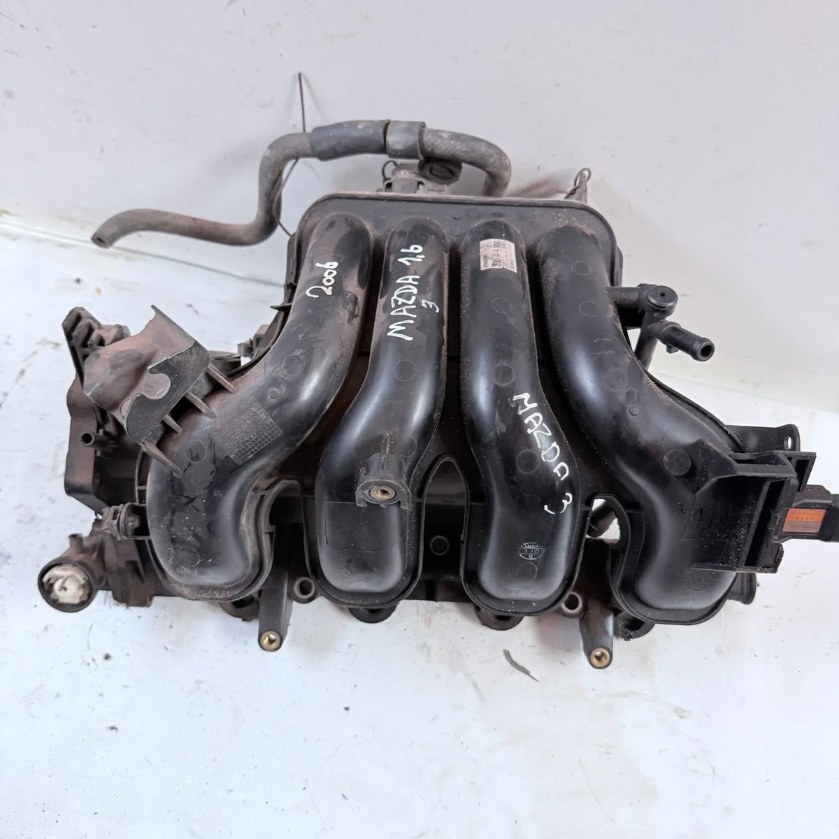 MULTIPLE DE ADMISION Mazda 3 2006 - 1.6 4x2 Bencina Mecánico