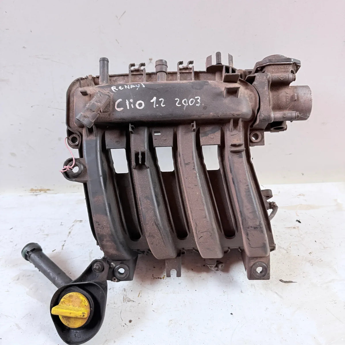 MULTIPLE DE ADMISION Renault Clio 2003 - 1.2 4x2 Bencina Mecánico