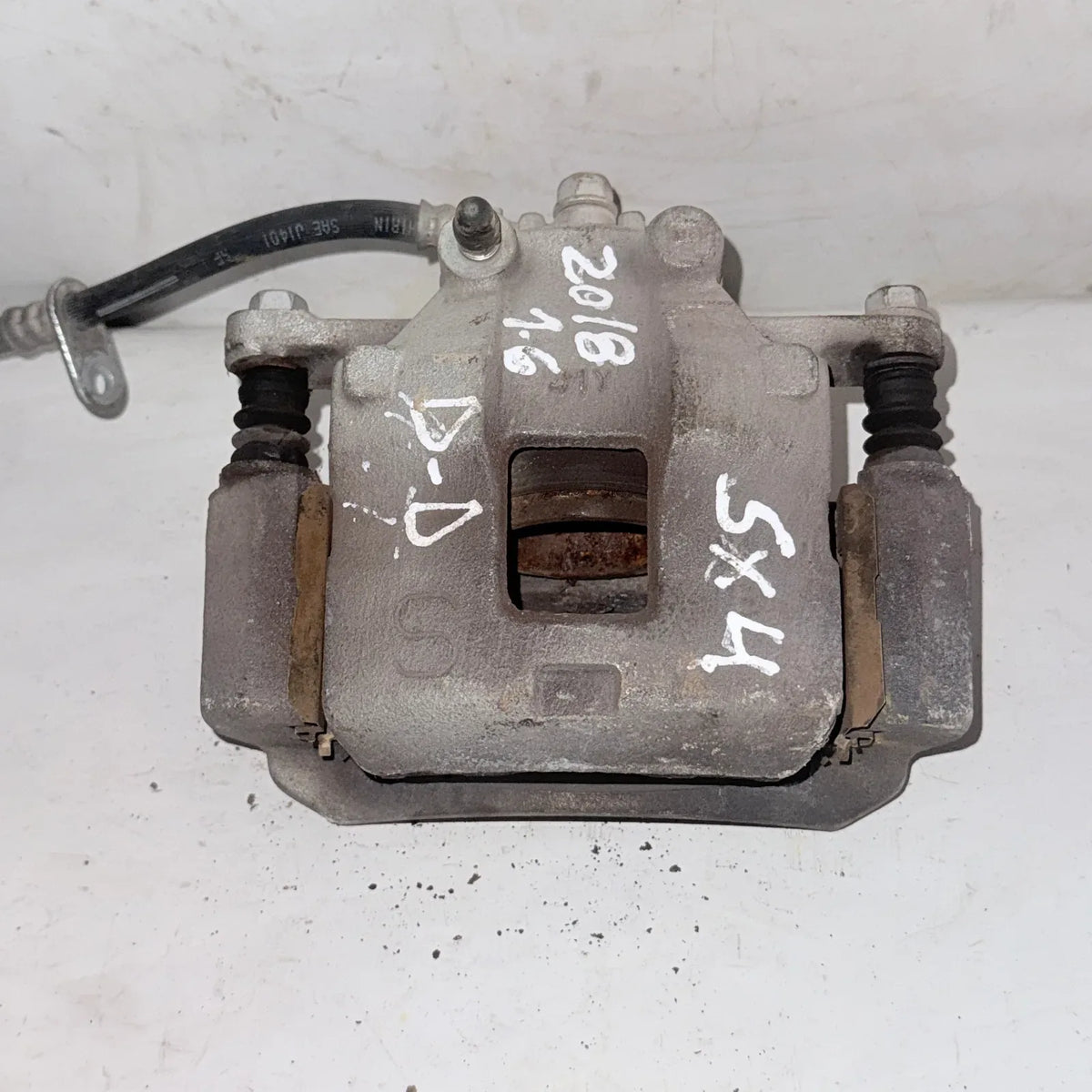 CALIPER DEL-DER Suzuki Sx4 2018 - 1.6 4x2 Bencina Mecánico