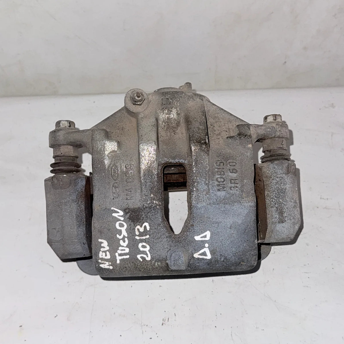 CALIPER DEL-DER Hyundai Tucson 2013 - 2.0 4x2 Bencina Mecánico