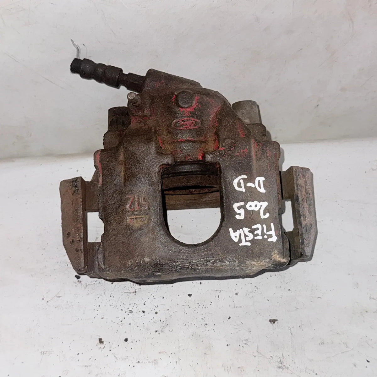 CALIPER DEL-DER Ford Fiesta 2005 - 1.6 4x2 Bencina Mecánico