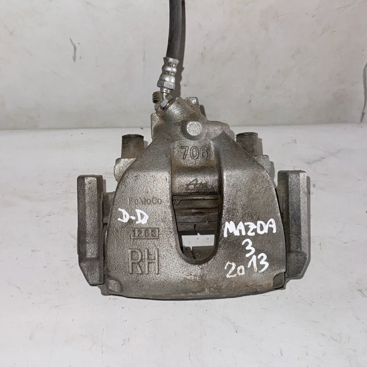 CALIPER DEL-DER Mazda 3 2013 - 1.6 4x2 Bencina Mecánico