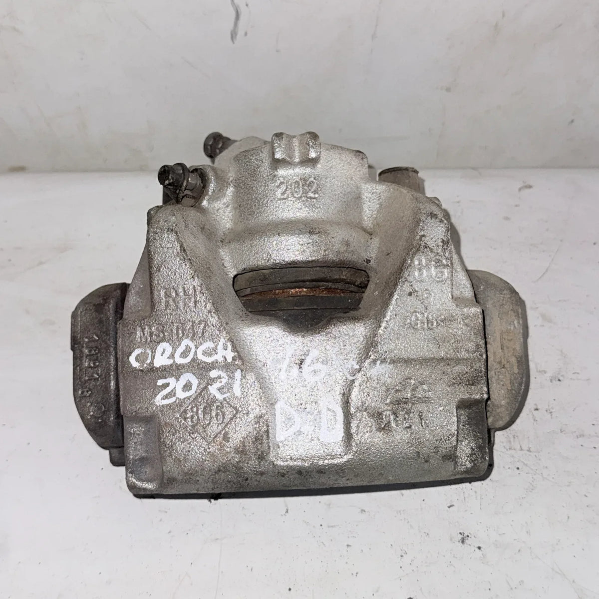 CALIPER DEL-DER Renault OROCH 2021 - 1.6 4x2 Bencina Mecánico