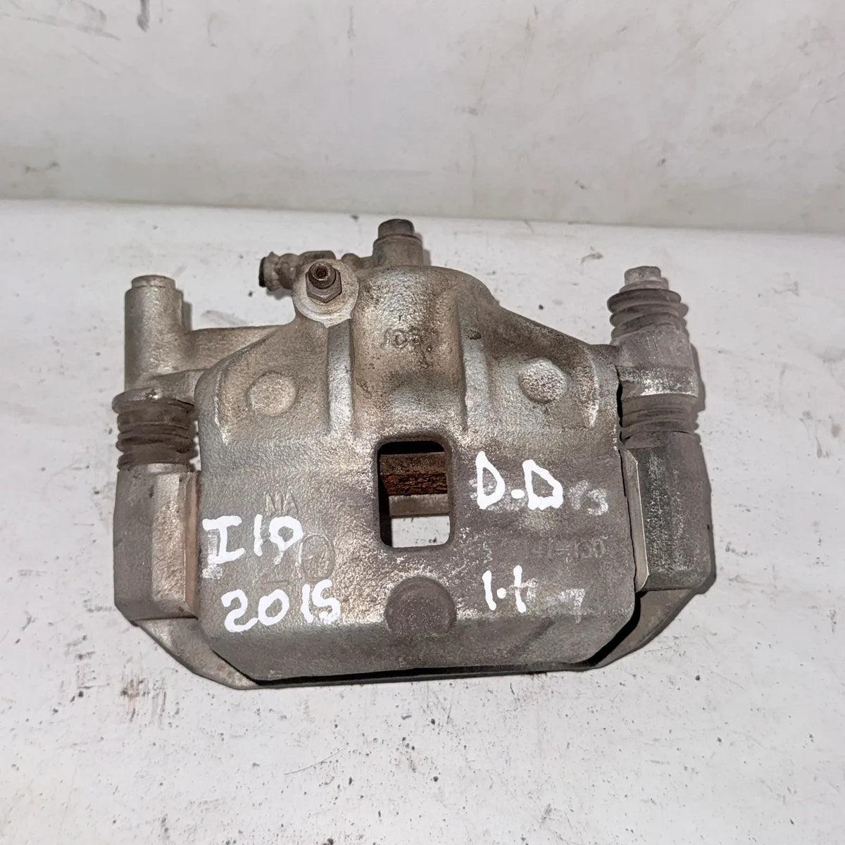 CALIPER DEL-DER Hyundai I10 2015 - 1.1 4x2 Bencina Mecánico