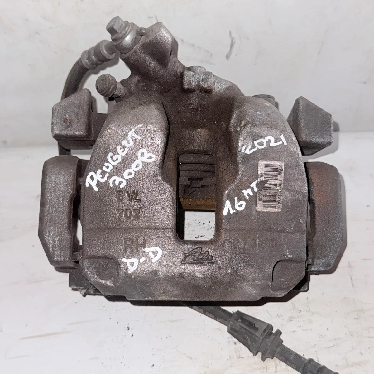 CALIPER DEL-IZQ Peugeot 3008 2021 - 1.6 4x2 Bencina Mecánico