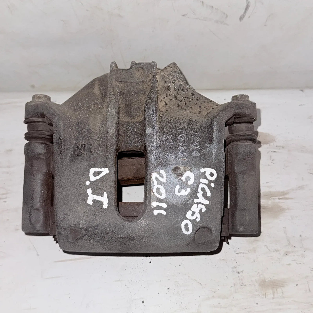 CALIPER DEL-IZQ Citroen C3 Picasso 2011 - 1.6 4x2 Diesel Mecánico