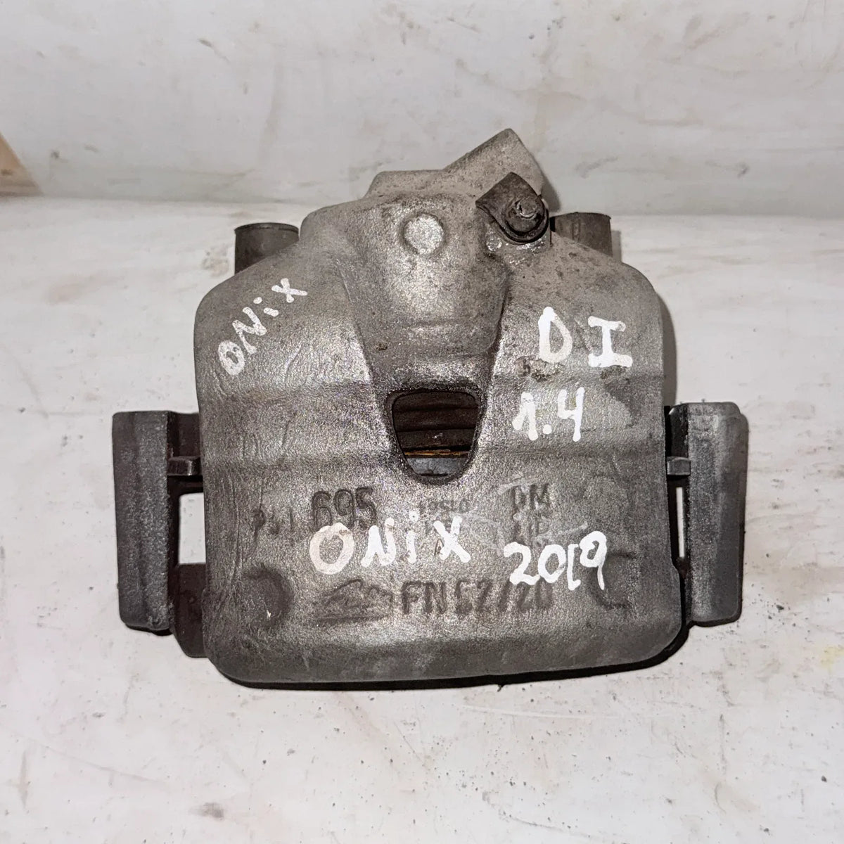 CALIPER DEL-IZQ Chevrolet ONIX 2019 - 1.4 4x2 Bencina Mecánico
