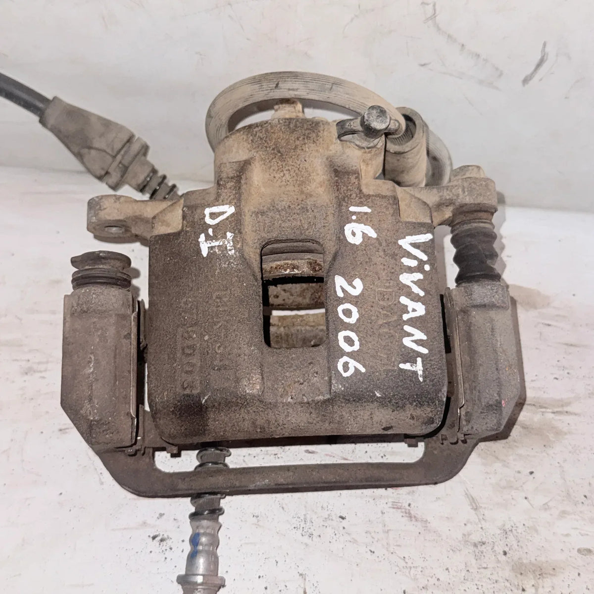 CALIPER DEL-IZQ Chevrolet Vivant  2006 - 1.6 4x2 Bencina Mecánico