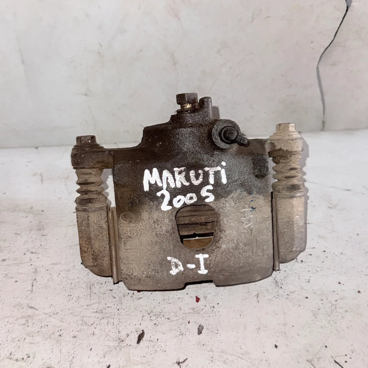 CALIPER DEL-IZQ Suzuki Maruti 2005 - 4x2 Bencina Mecánico