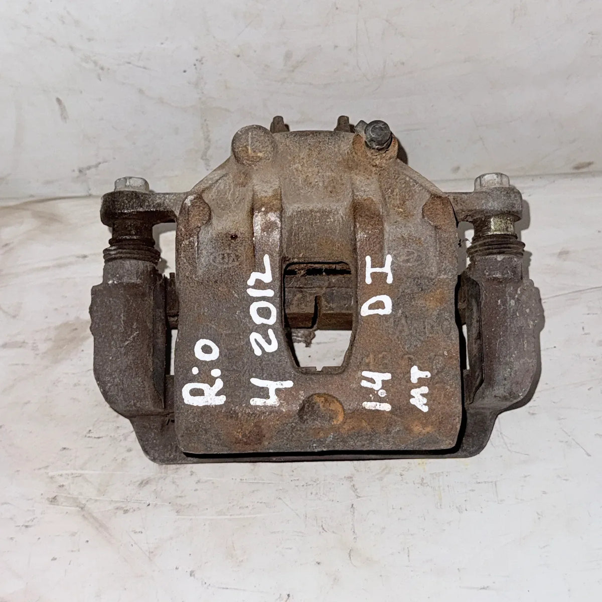 CALIPER DEL-IZQ Kia Rio 4 2012 - 1.4 4x2 Bencina Mecánico