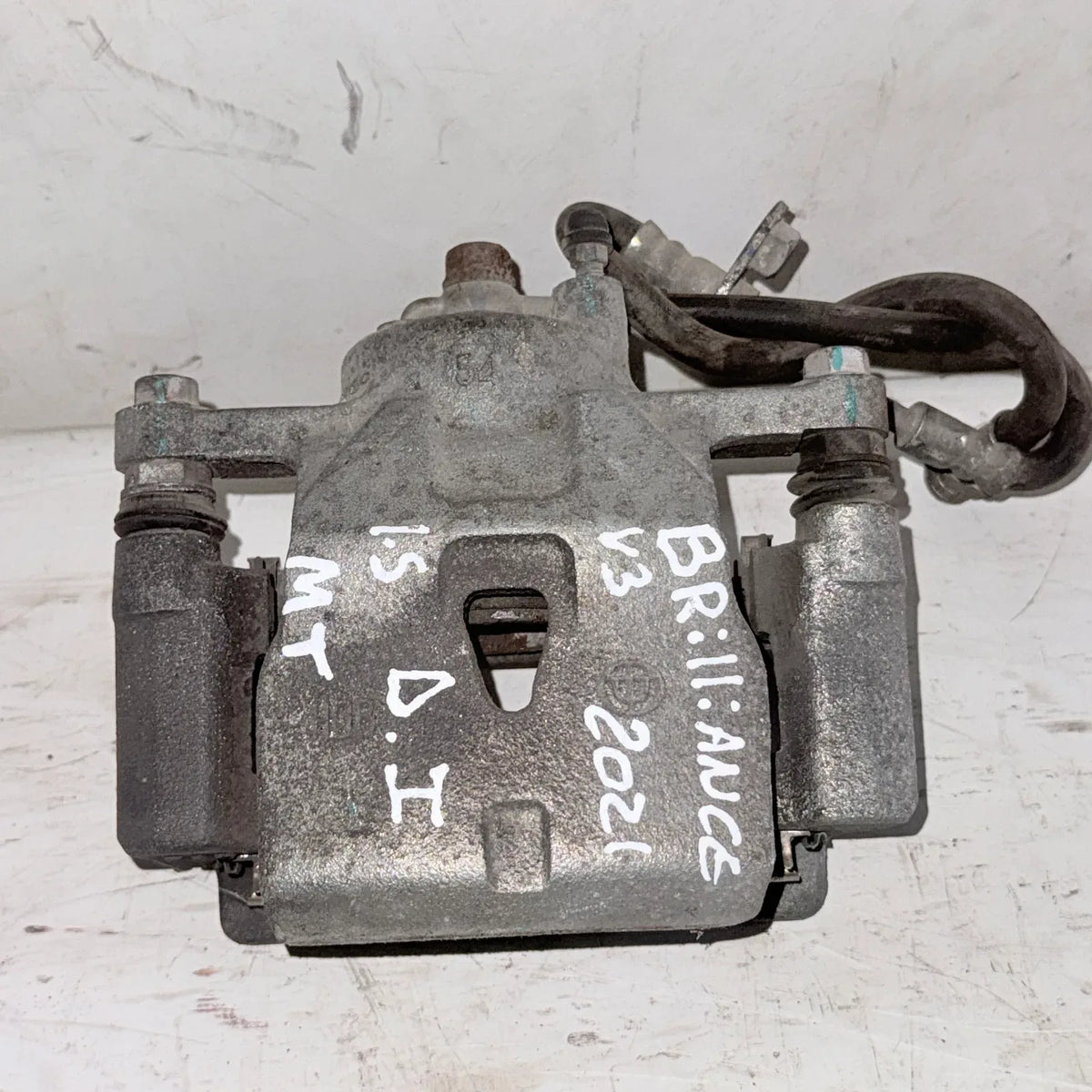 CALIPER DEL-IZQ BRILLIANCE V3 2021 - 1.5 4x2 Bencina Mecánico
