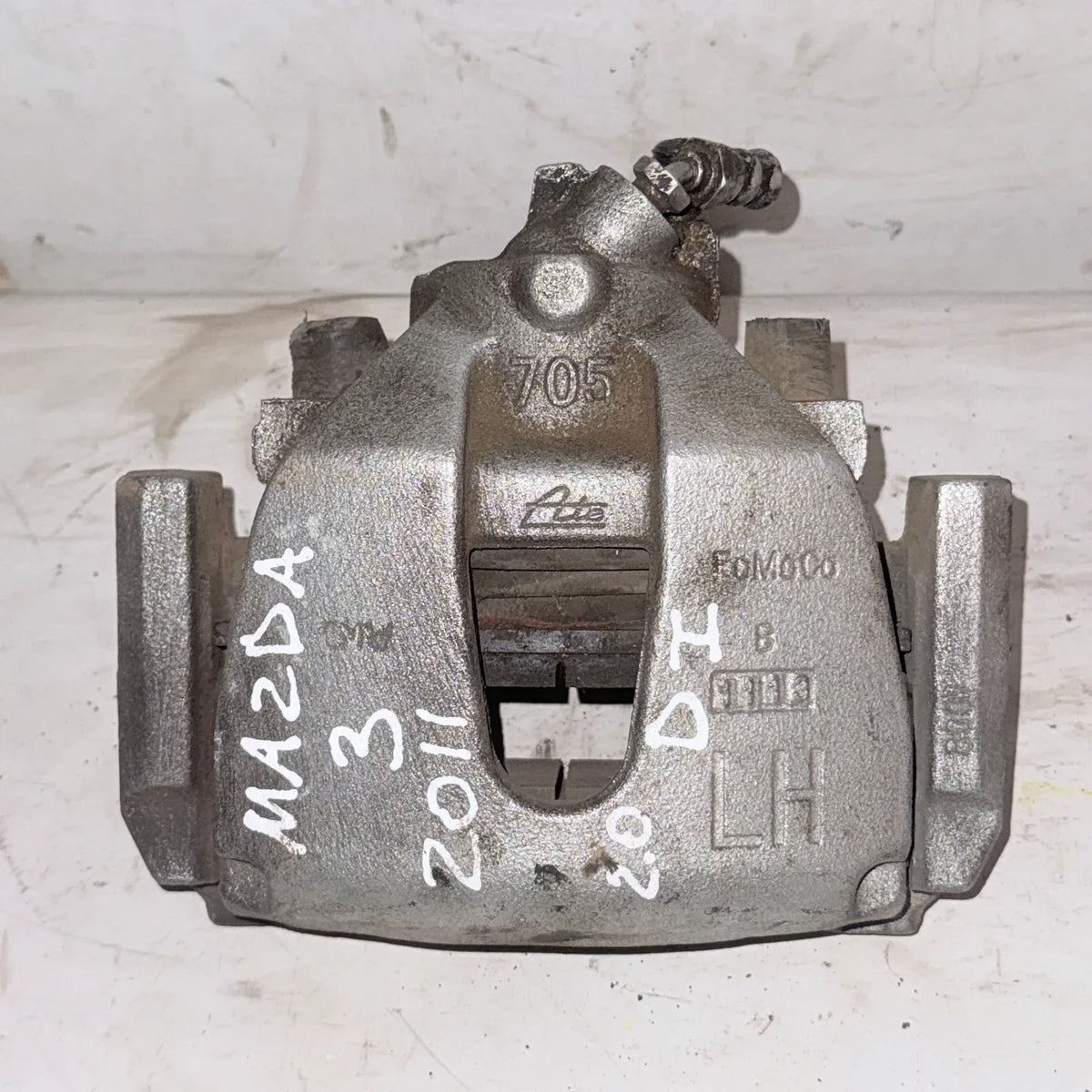 CALIPER DEL-IZQ Mazda 3 2011 - 2.0 4x2 Bencina Mecánico