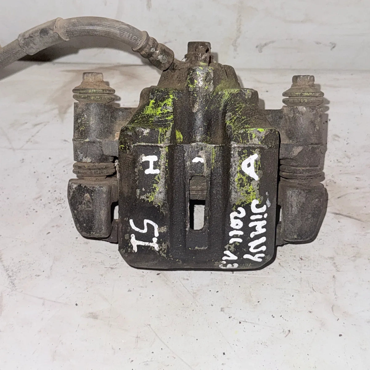 CALIPER DEL-IZQ Suzuki Jimny 2011 - 1.3 4x2 Bencina Mecánico