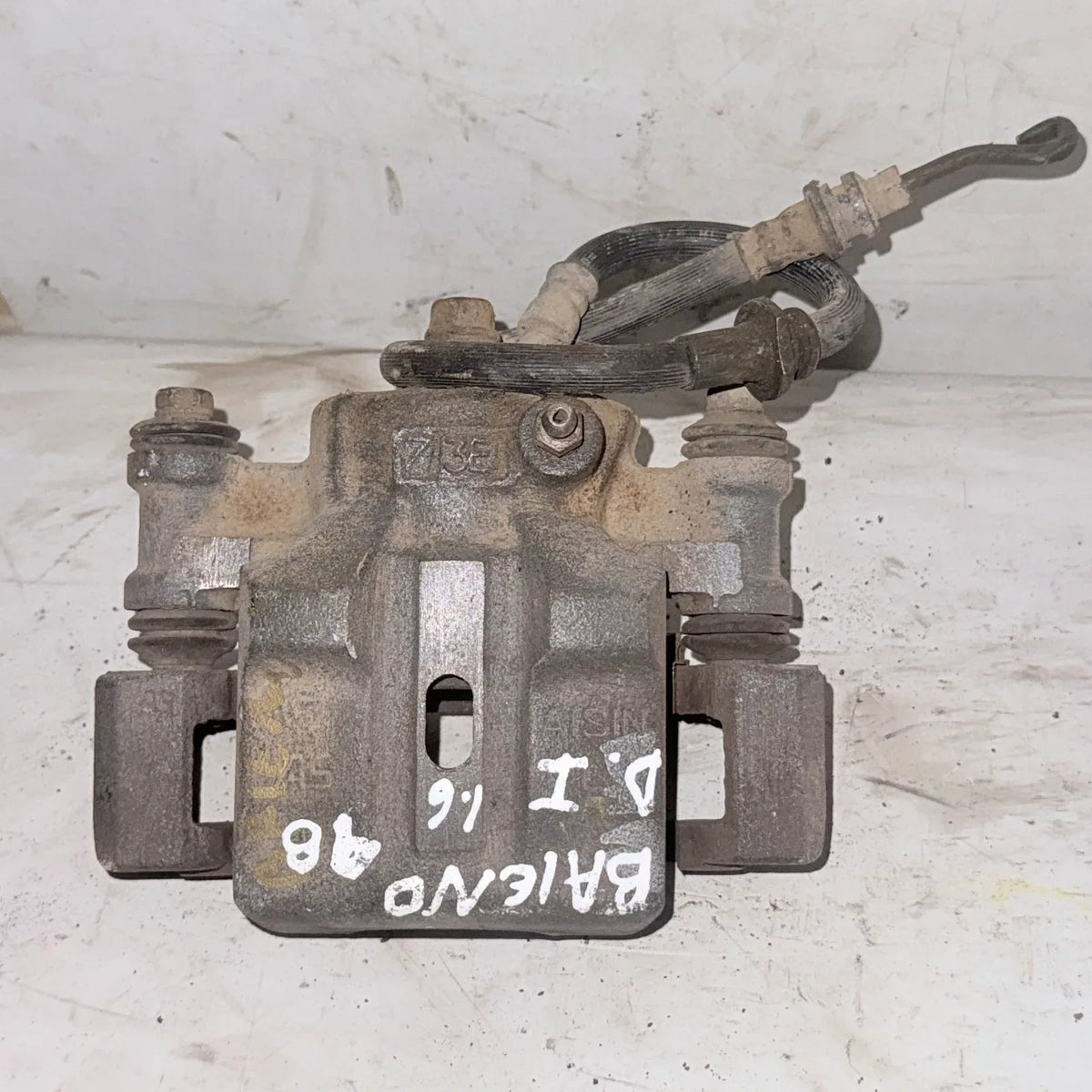 CALIPER DEL-IZQ Suzuki Baleno 1998 - 1.6 4x2 Bencina Mecánico