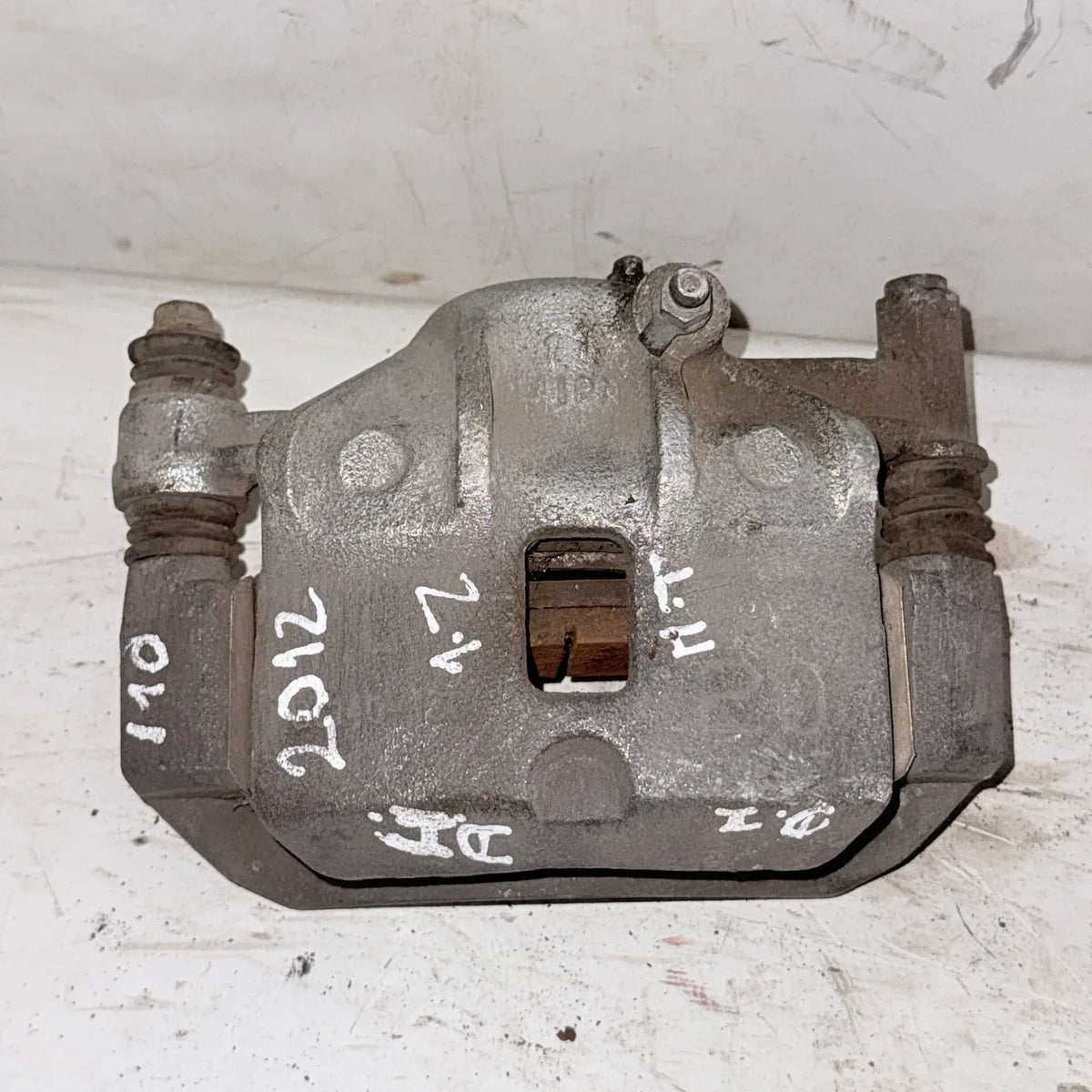 CALIPER DEL-IZQ Hyundai I10 2012 - 1.2 4x2 Bencina Mecánico