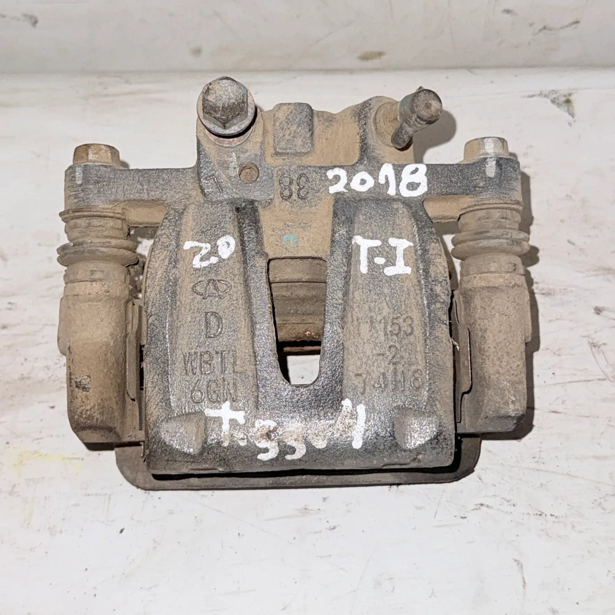 CALIPER TRA-IZQ Chery TIGGO 4 2018 - 2.0 4x2 Bencina Mecánico