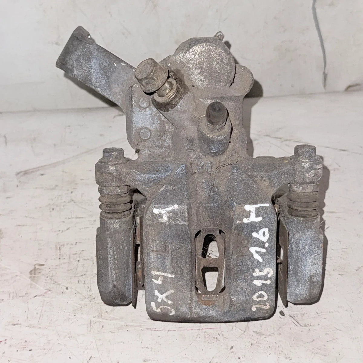 CALIPER TRA-IZQ Suzuki Sx4 2015 - 1.6 4x2 Bencina Mecánico