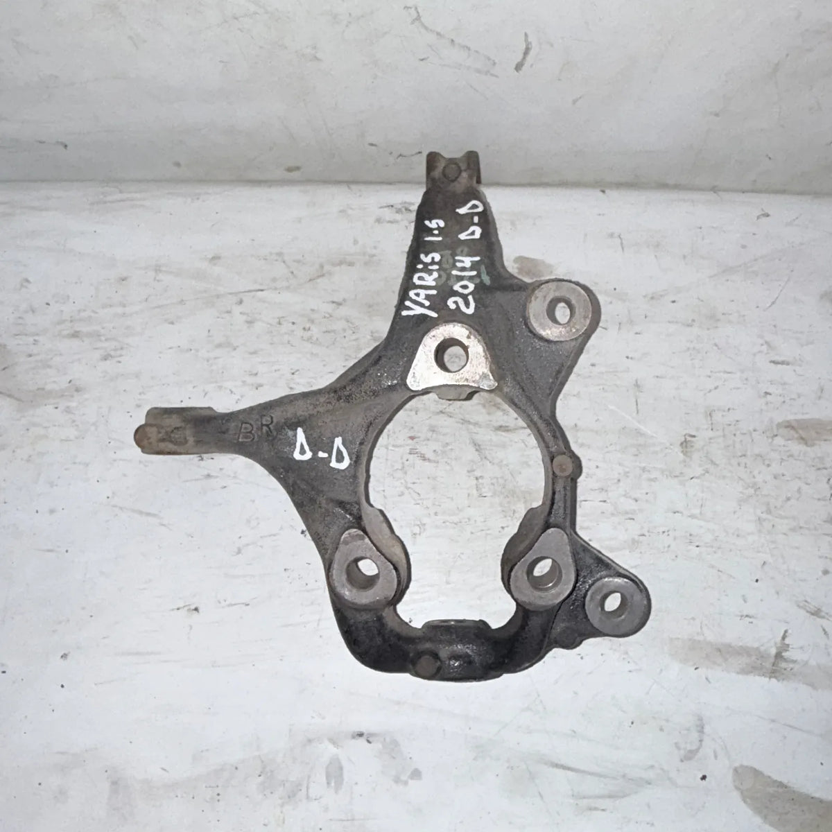 MUÑON DEL-DER Toyota Yaris 2014 - 1.5 4x2 Bencina Mecánico
