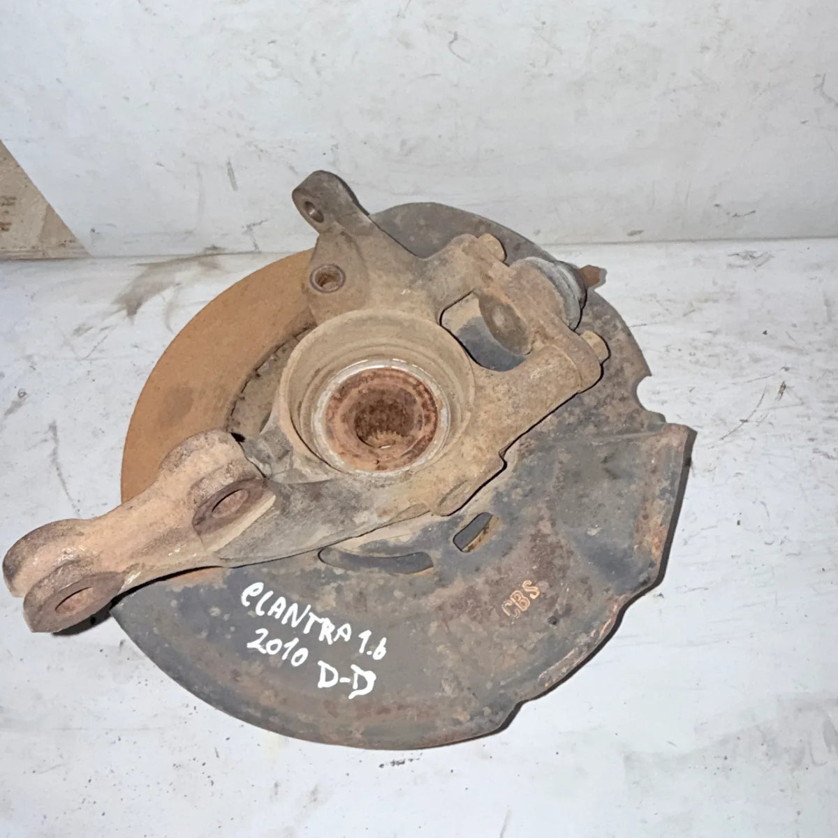 MUÑON DEL-DER Hyundai Elantra 2010 - 1.6 4x2 Bencina Mecánico